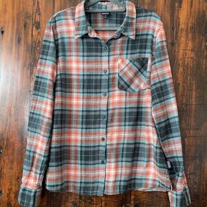 Patagonia Womens Heywood Flannel size 10